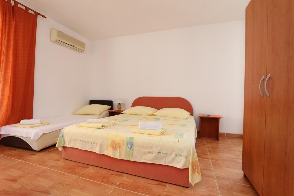 Apartments Antoneta Makarska Kültér fotó